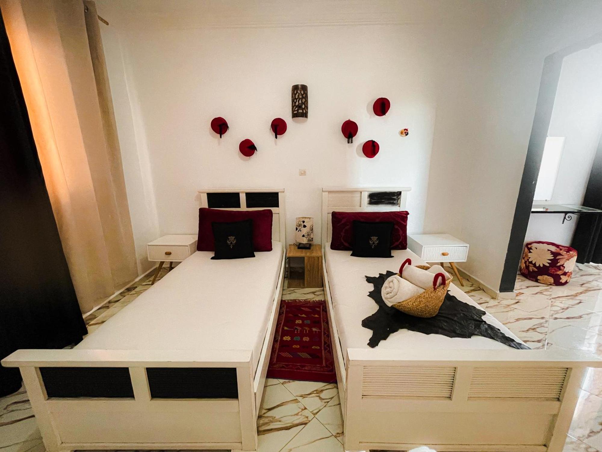 Hotel Princesse Ilham Чефчауен Екстериор снимка